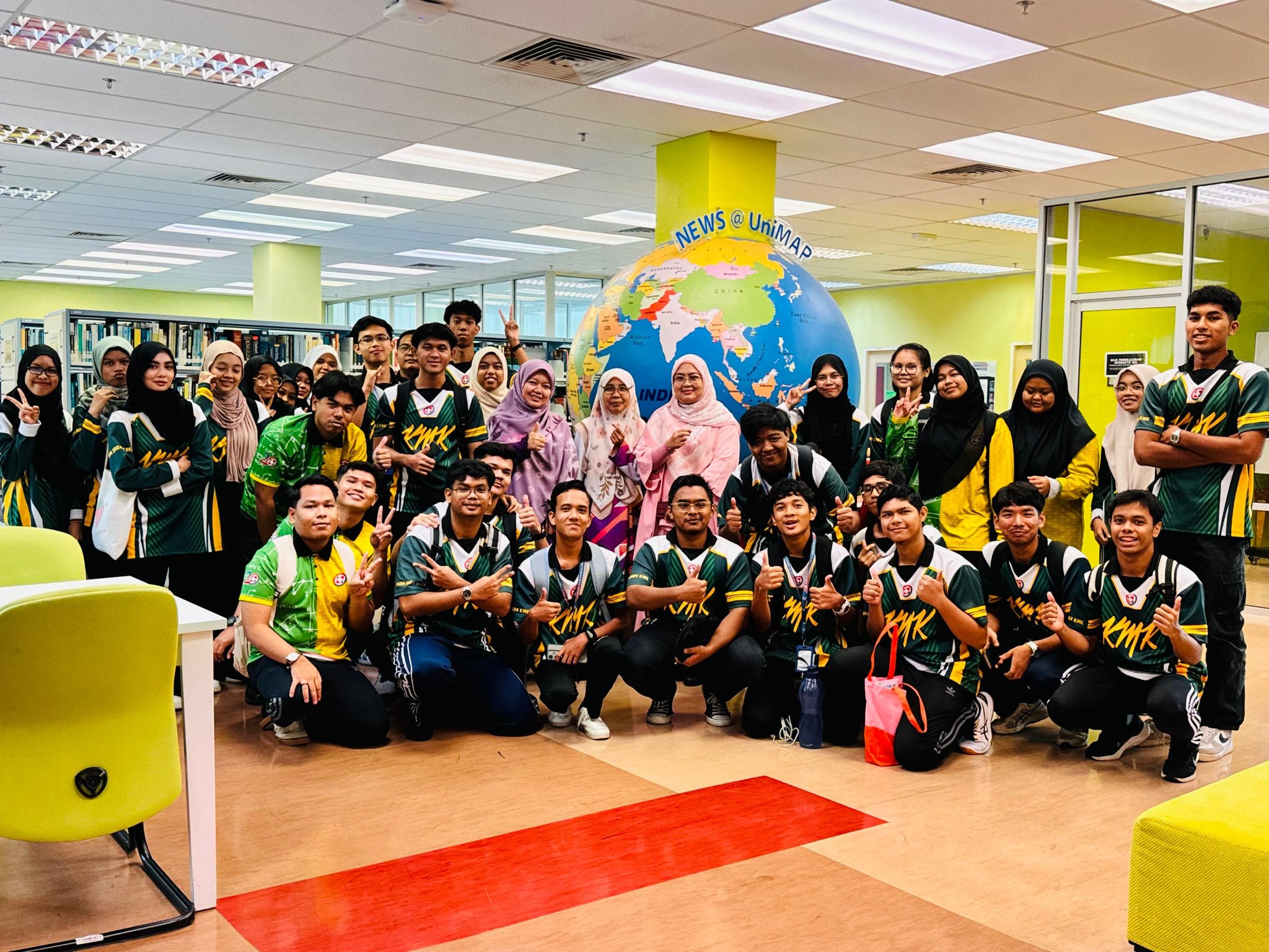 Lawatan Sempena 'Program School of It Tour 2024' melibatkan Pelajar dan Pensyarah daripada Kolej Matrikulasi Kedah